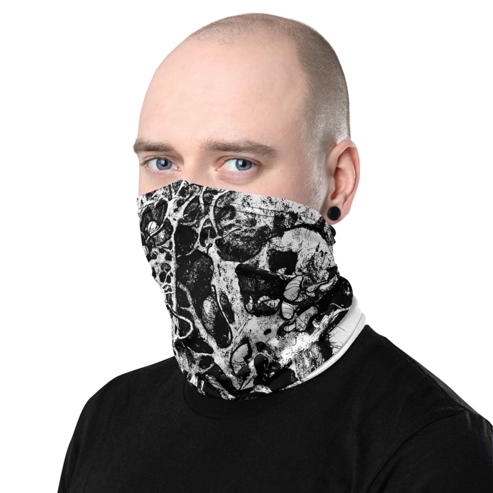 WHITE WORM FACE MASK Markus Blanchard   Mockup Fd585ad3 