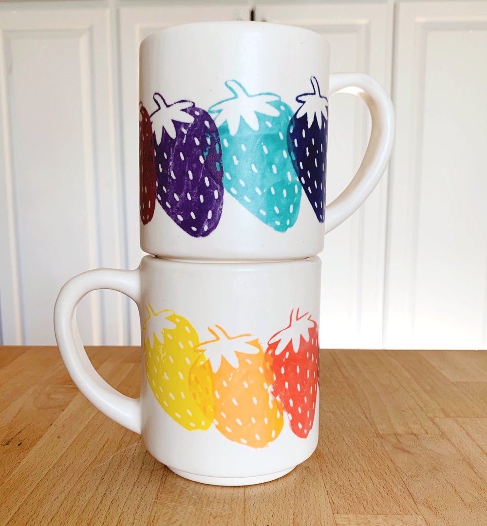 Image of Strawberry Mug 16 oz