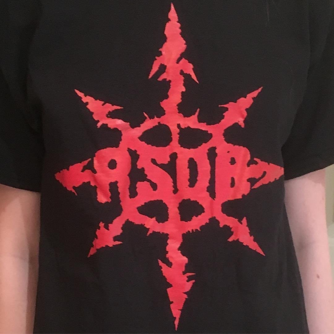 Image of Logo shirt red * limited stocks S,L,XL,XXL available email size requirements