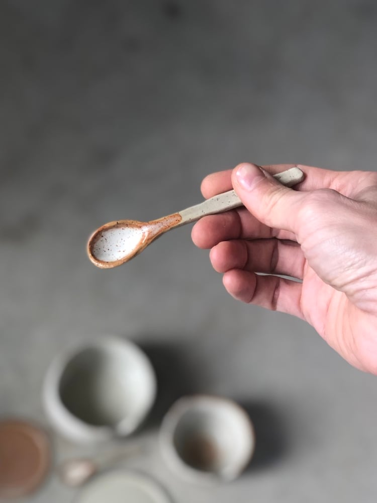 Image of large lidded bowl with spoon 