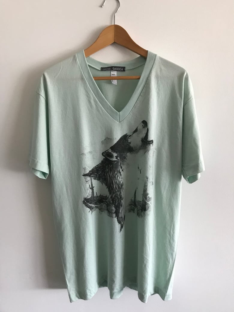 Image of HOWL T-SHIRT