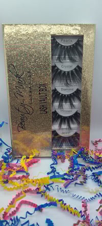 Image 1 of LASH VAULT BOX GOLD