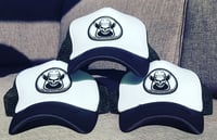 Trucker cap + Shipping (extra $10)