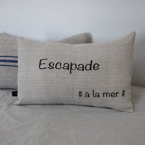 Image of Coussin rectangulaire en chanvre Escapade #àlamer#