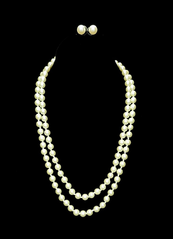 Image of Off White Extended Pearl Necklace Set 