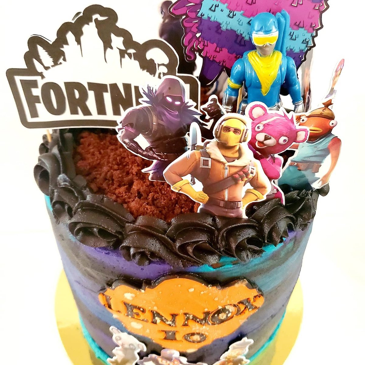 8" Themed Cake