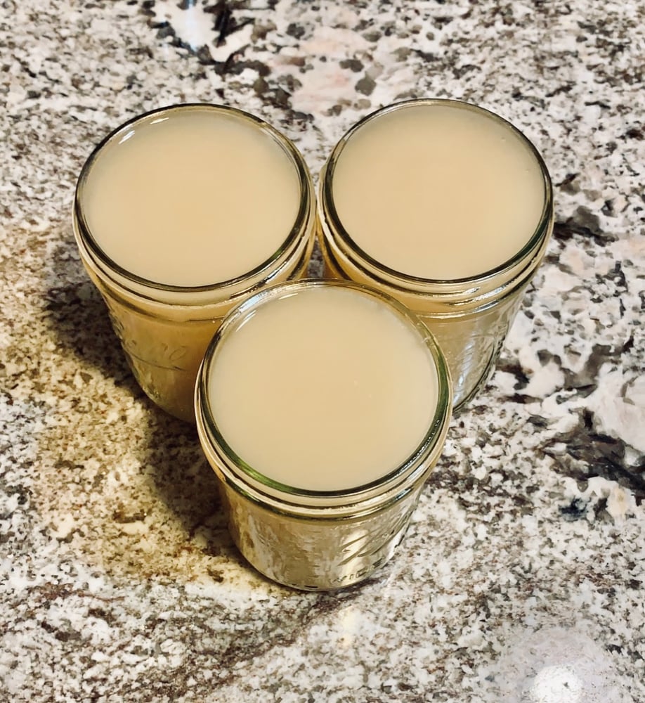 Image of Jamaican Irish Sea Moss Gel Gold (Local Only-Cleveland)