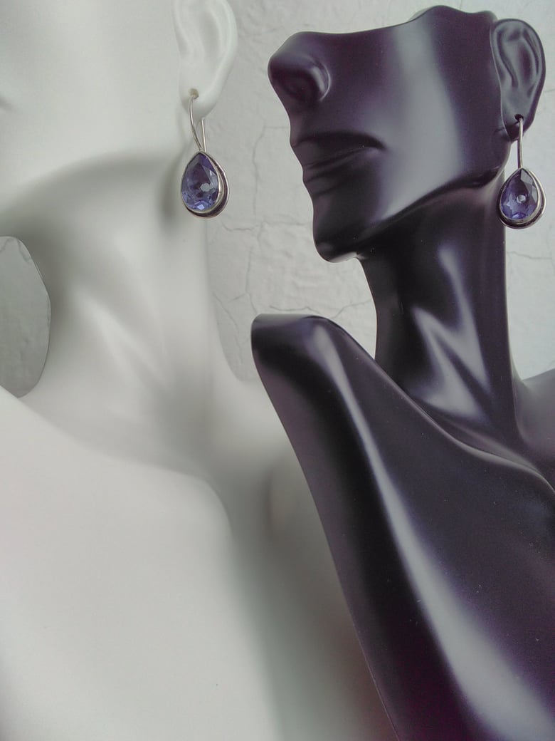 Image of SINGLE TEARDROP AMETHYST EARRINGS