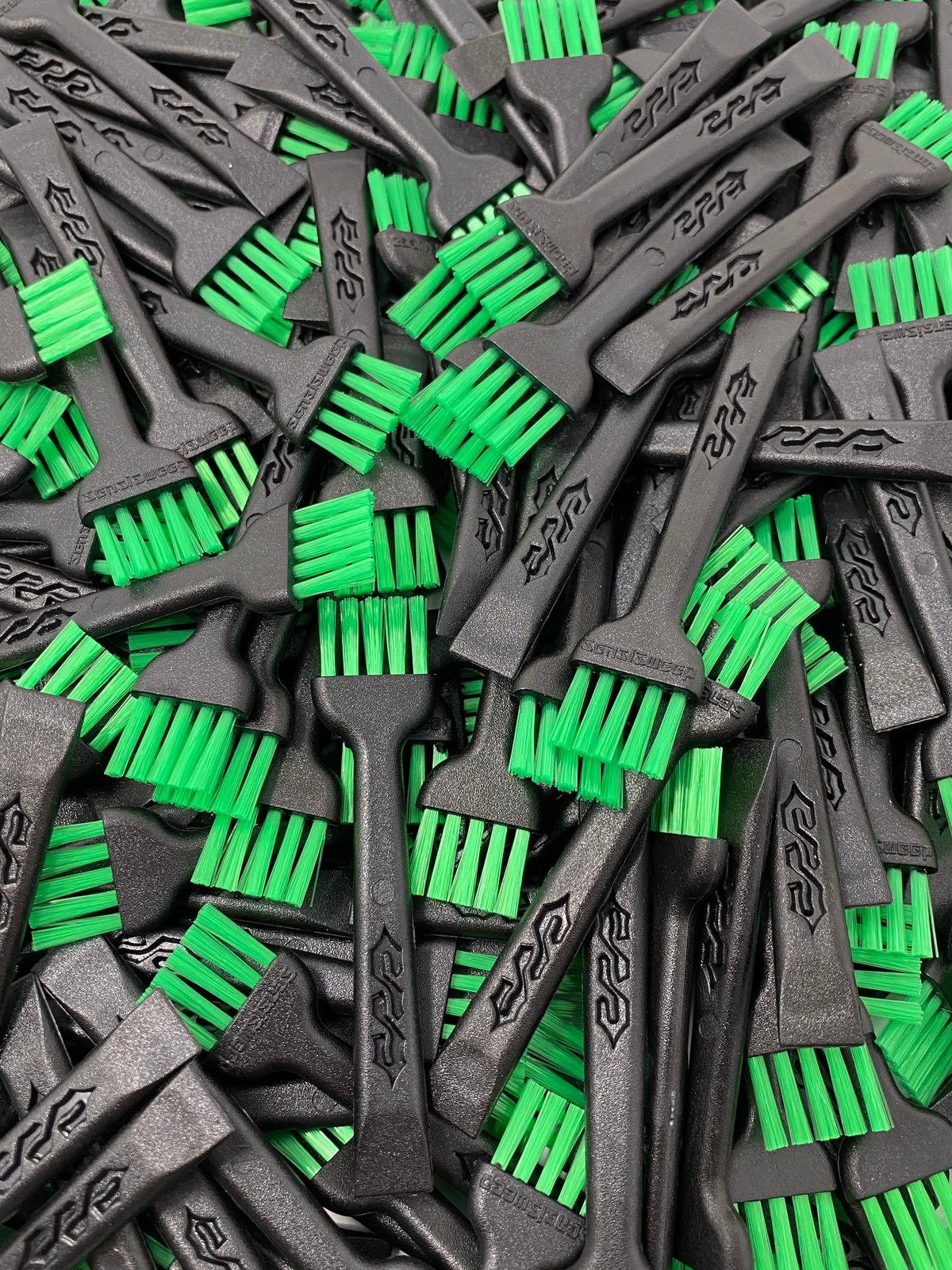 Green Bristle Standard Sweep 1pc | Sensi Sweep | Herb Grinder