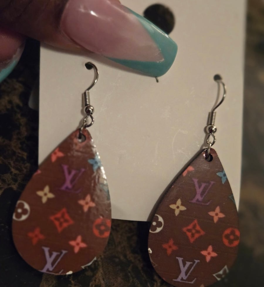 Image of Tear Drop Style Earrings