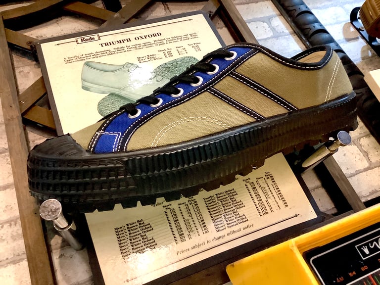 VEGANCRAFT vintage military style hiker sneaker shoes made in Slovakia Image 4