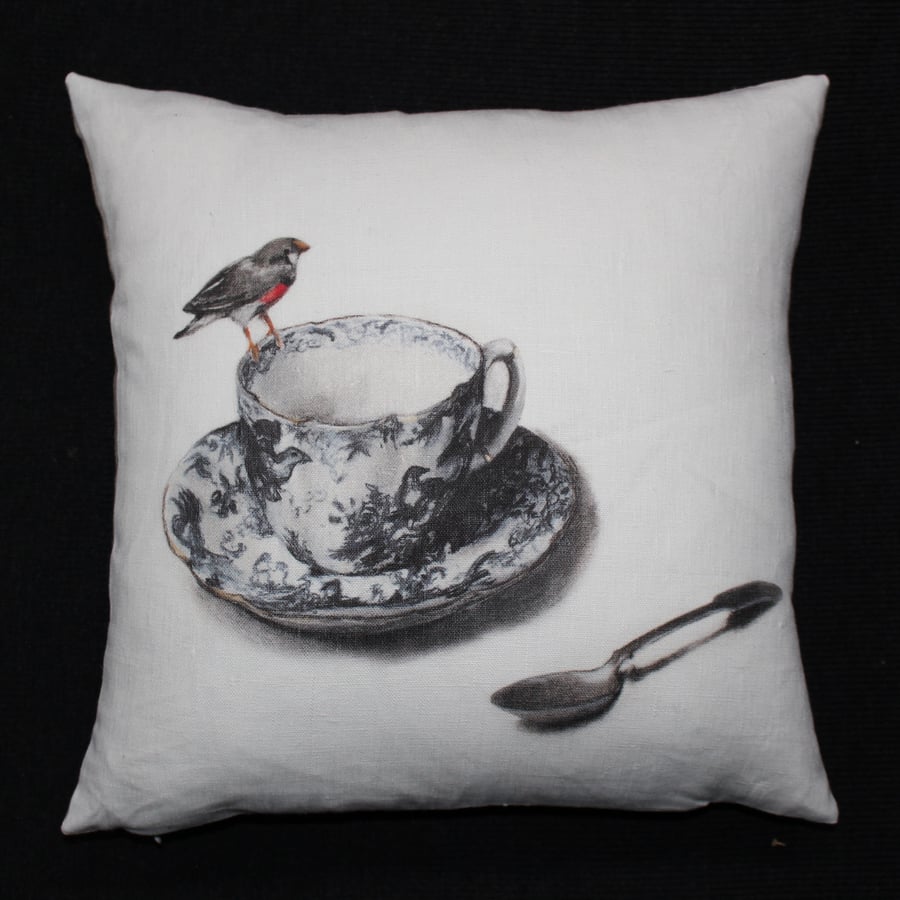 Image of Linen New Robin Cushion