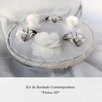 KIT DE BORDADO CONTEMPORÁNEO "FLORES 3D"