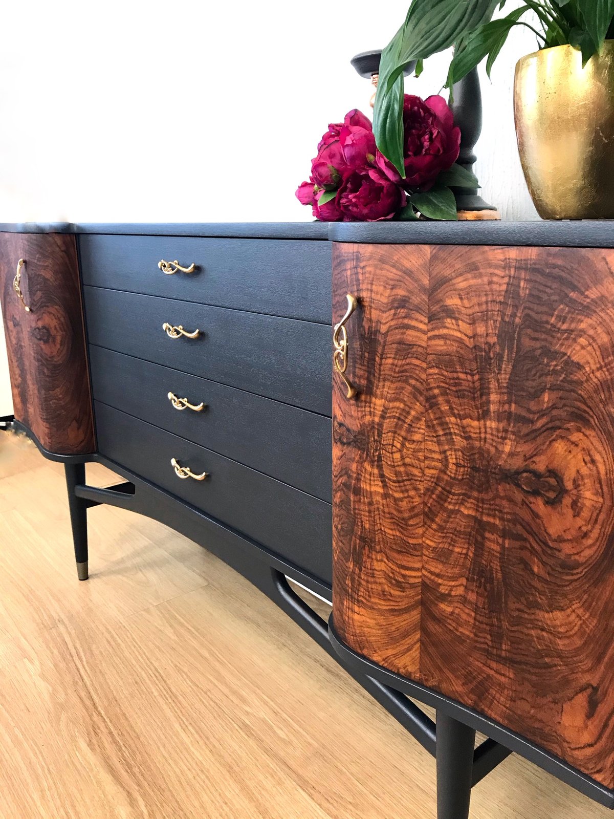 Vintage Mid Century Retro SIDEBOARD / CABINET WITH DRAWERS