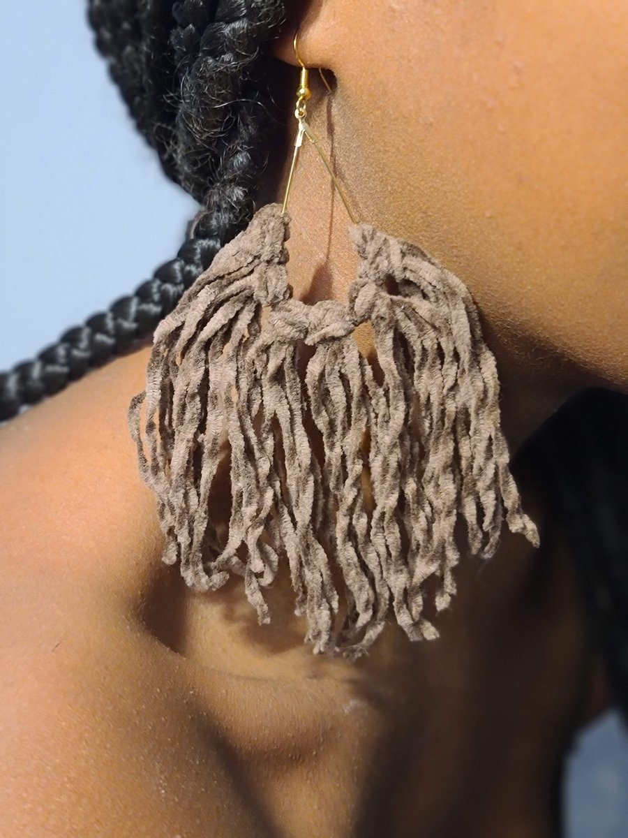 Image of The Yozy Phoenix Earring