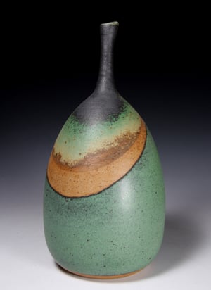 Green matt bottle (e015)