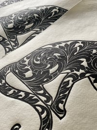 Image 5 of Ornate Cat