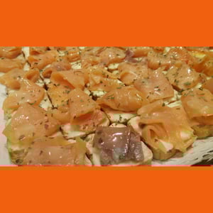 Image of LLESQUES DE PA AMB TOMÀQUET
