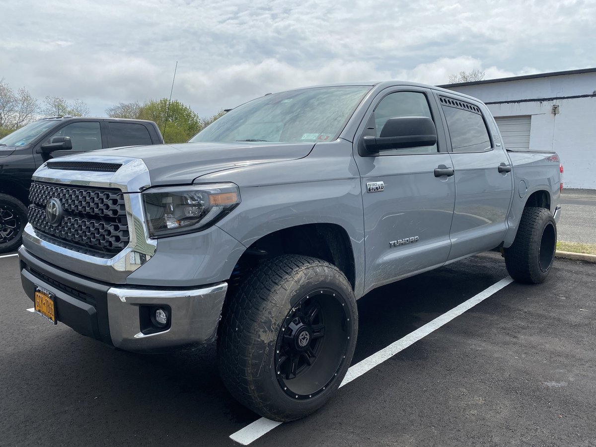 Toyota Tundra Window Vents (2nd Gen Crew Max) by Visual Autowerks ...