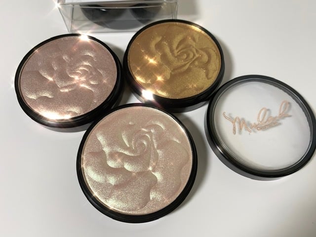 Floral Shimmers Highlighting Powder