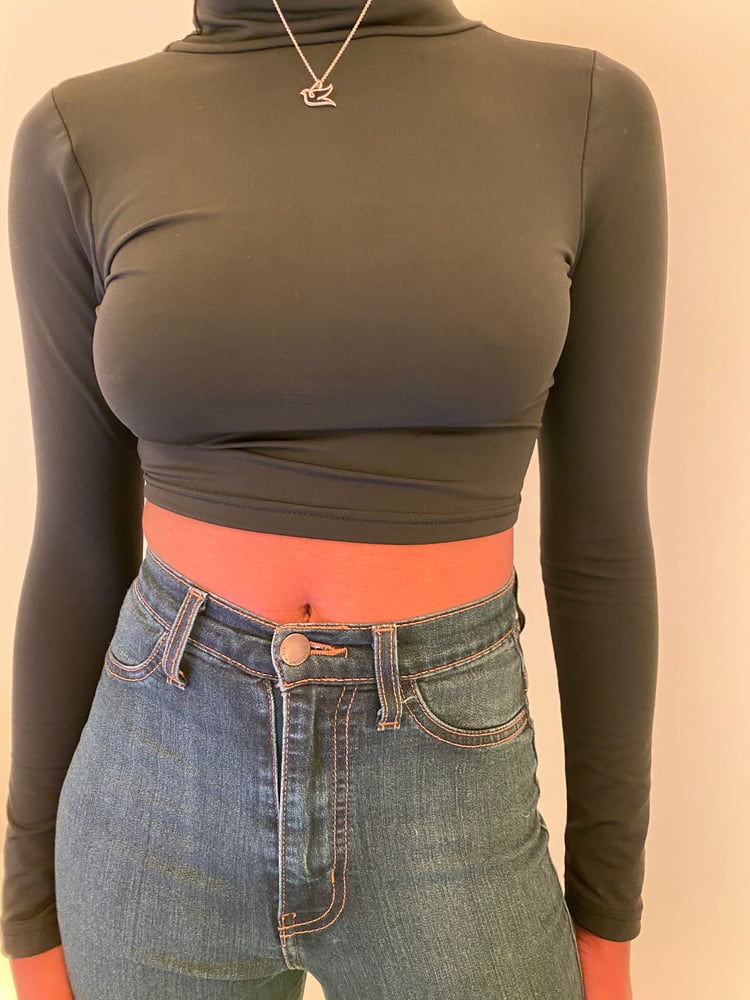 Image of Cropped long sleeve tops