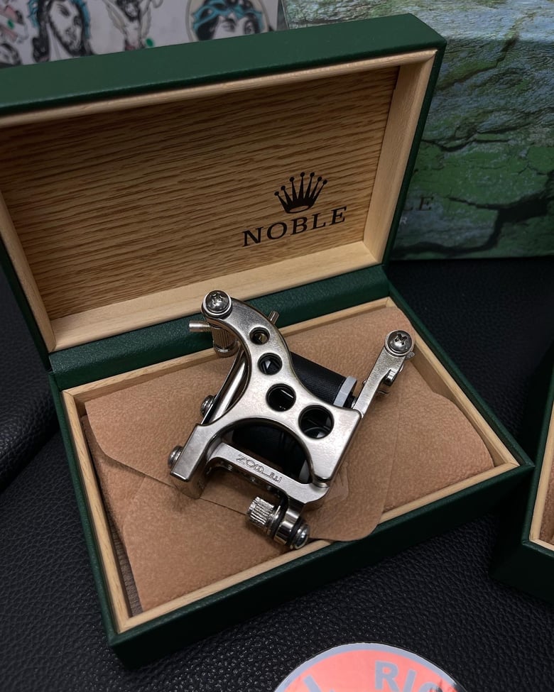 Image of NOBLE NICKEL PLATED IRON OYSTER PERPETUAL SHADER MACHINE
