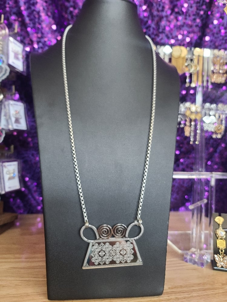 Image of "Nou" Water-Resistant Large Unisex Soul Lock Necklace