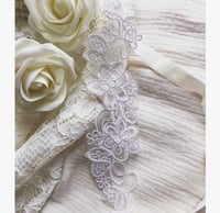 Lace vintage style garter 