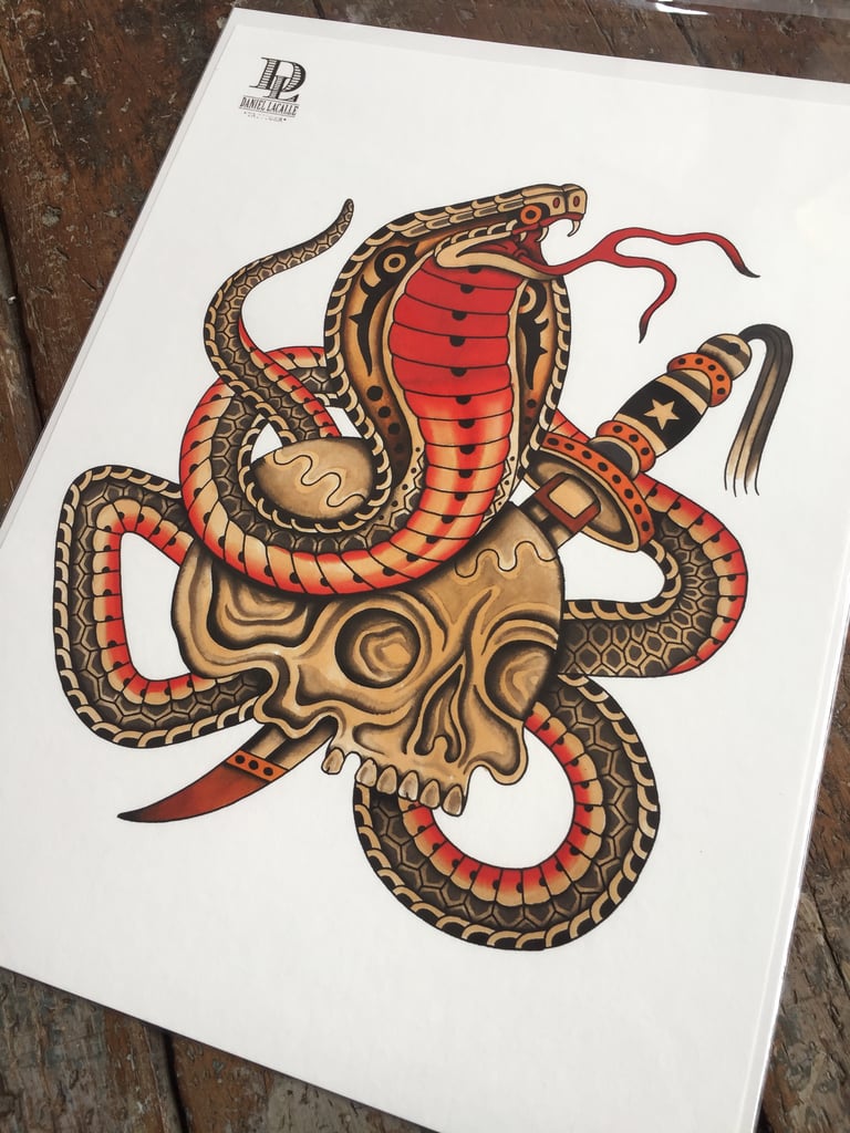 Snake Dagger Skull