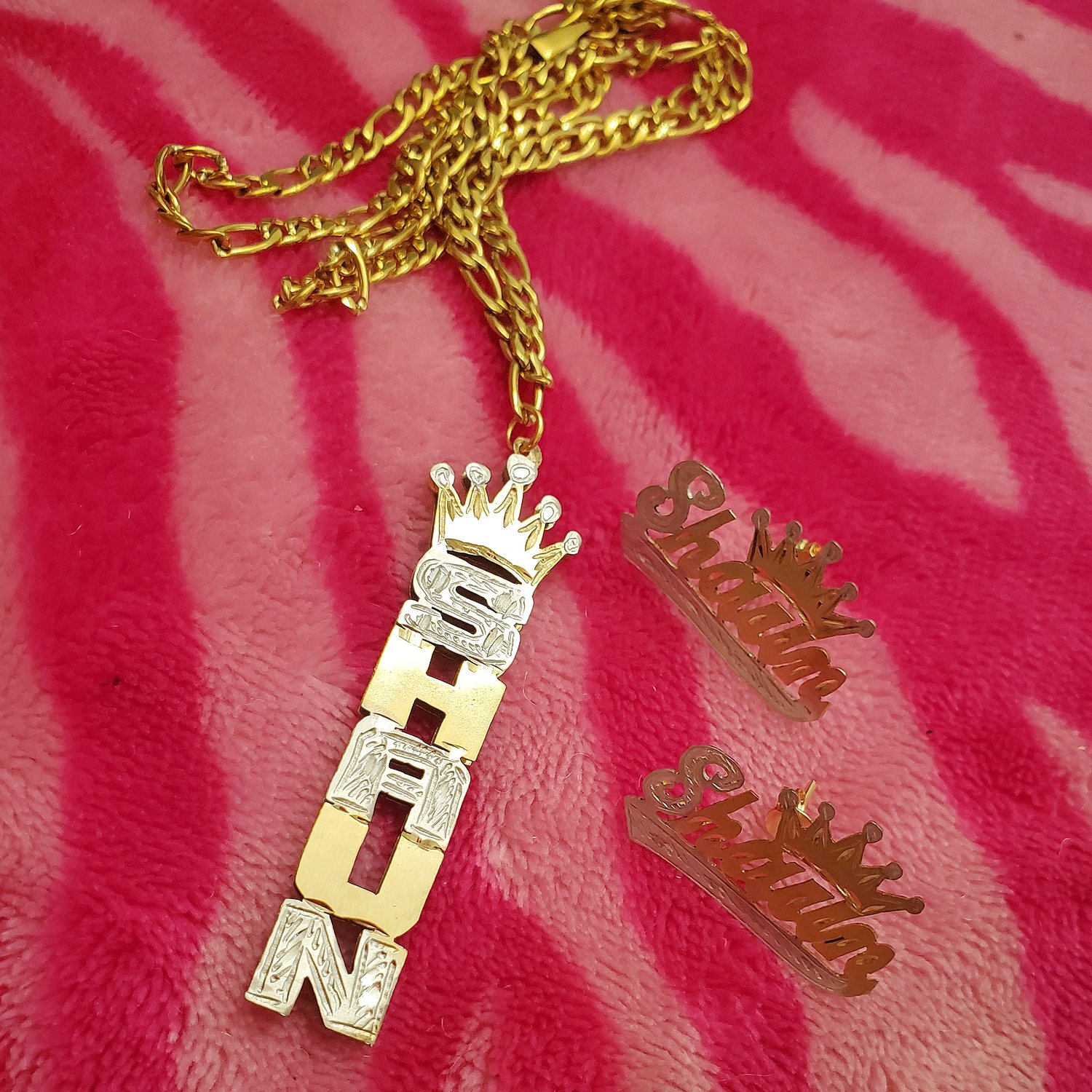 2Piece Nameplate Set w/ Crown