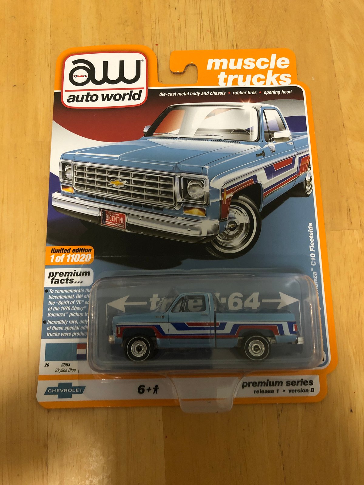 autoworld diecast c10