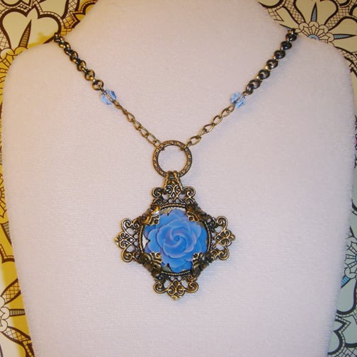 Image of Periwinkle Rose Necklace