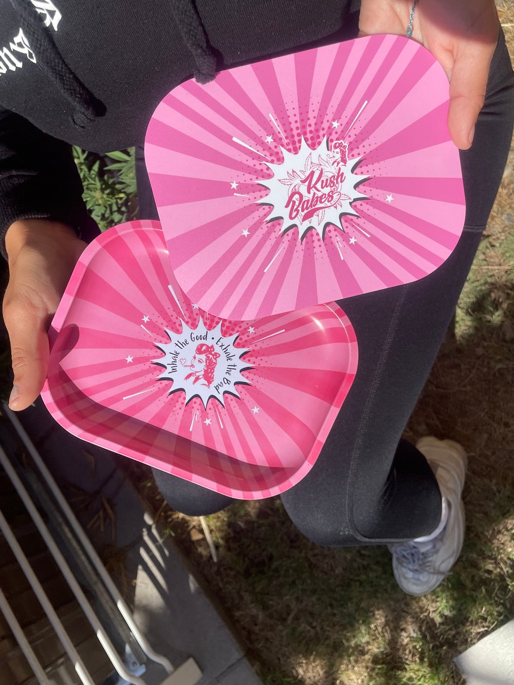 Magnetic Rolling Tray