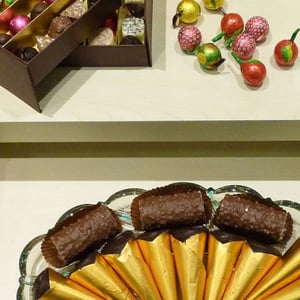 Image of BOMBONS ESTOIG MARRÓ 