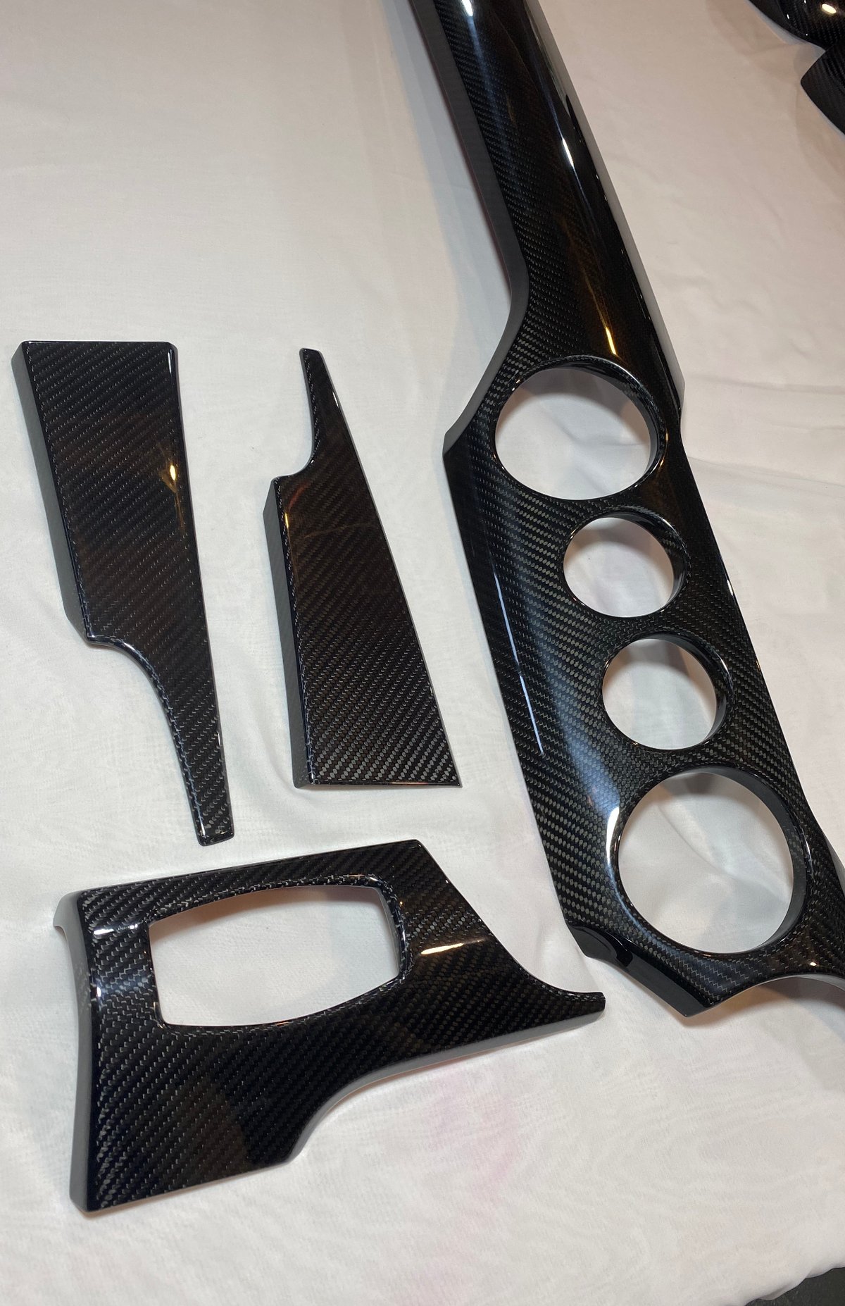 PERFORMANCE PACK CARBON FIBER DASH KIT s550parts