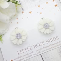 Image 1 of White/Silver Daisy Pigtail Clips