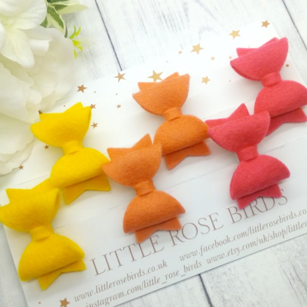 Image of CHOOSE YOUR COLOUR - Set of 3  Dinky Pigtail Clips
