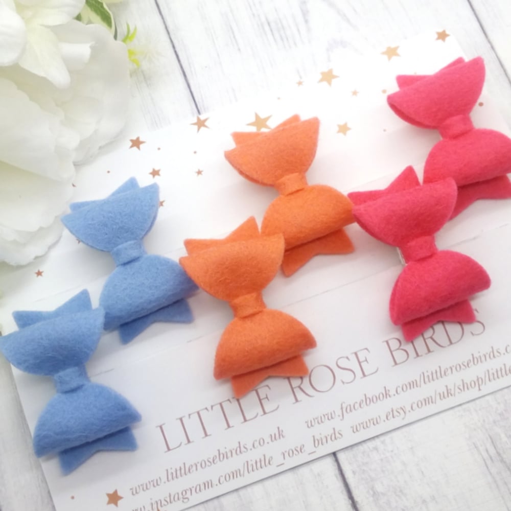 CHOOSE YOUR COLOUR - Set of 3  Dinky Pigtail Clips