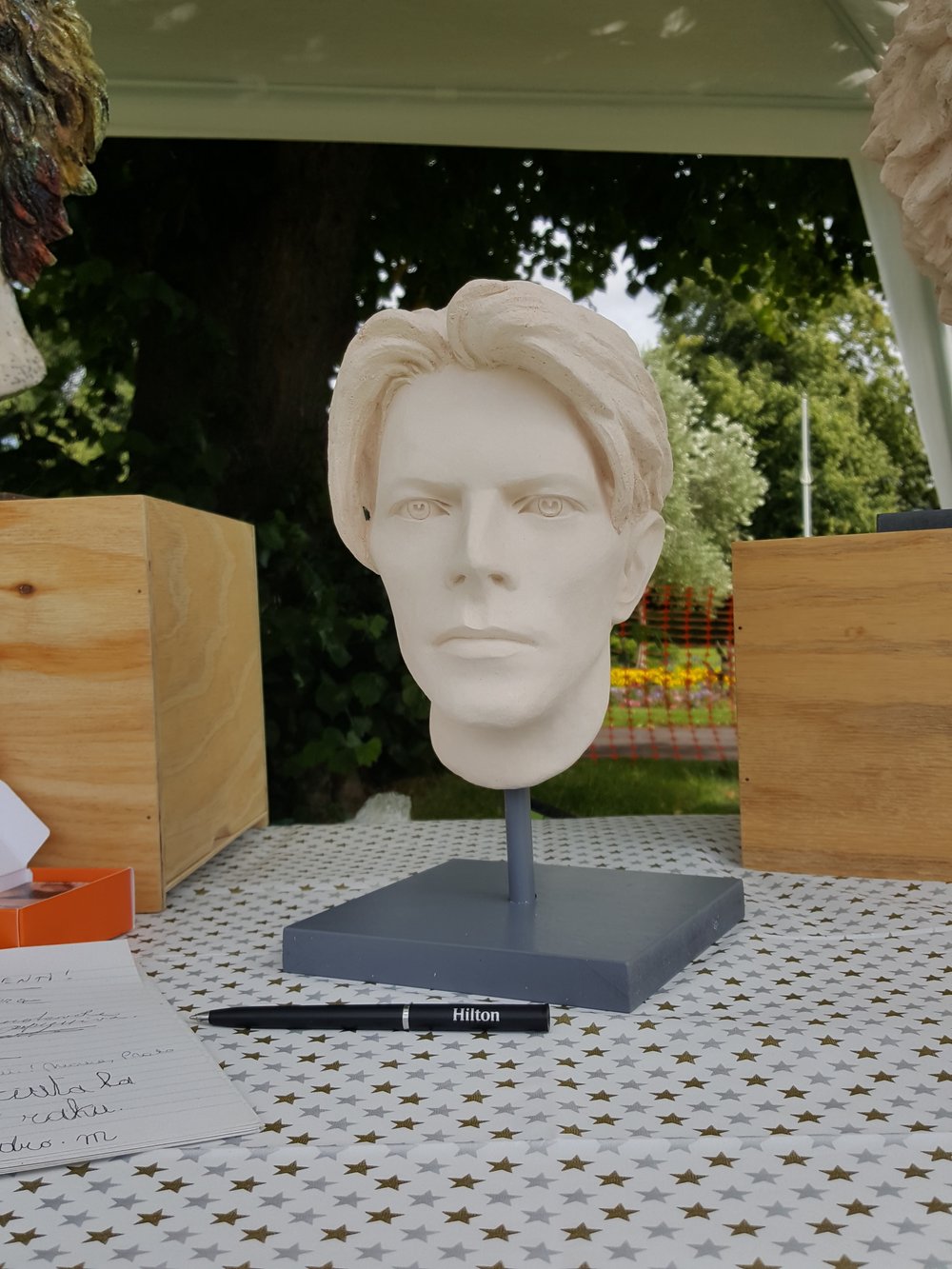 The Man Who Fell To Earth (Sculpture)