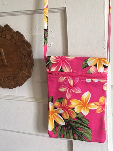 Fragrant Plumeria Cross Body Bag