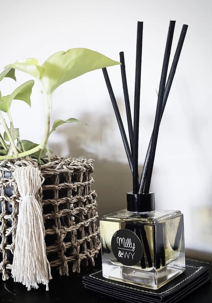 Image of Luxury Monochrome Reed Diffuser