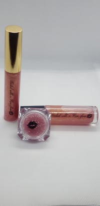 Image 1 of Sealed With A Kiss Lip Kit