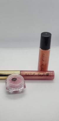 Image 2 of Sealed With A Kiss Lip Kit