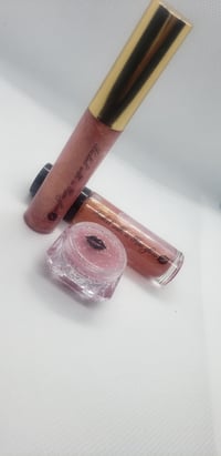 Image 3 of Sealed With A Kiss Lip Kit
