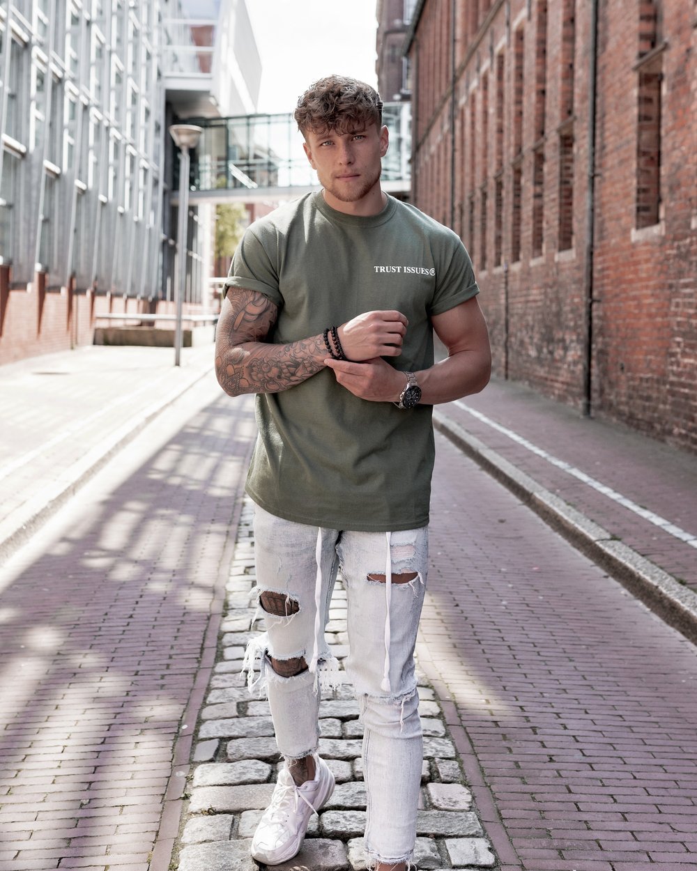 Image of BASIC ARMY GREEN - T-SHIRT