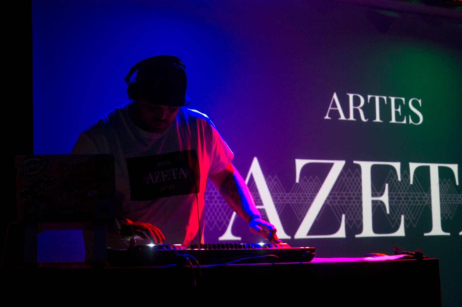 Image of Camiseta blanca AZETA