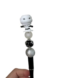 Image 2 of Scout Pen