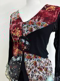 Image 2 of 00s Floral top // L