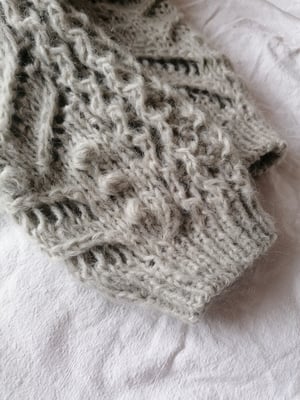Image of -- PATRON : MYOSOTIS CARDIGAN --