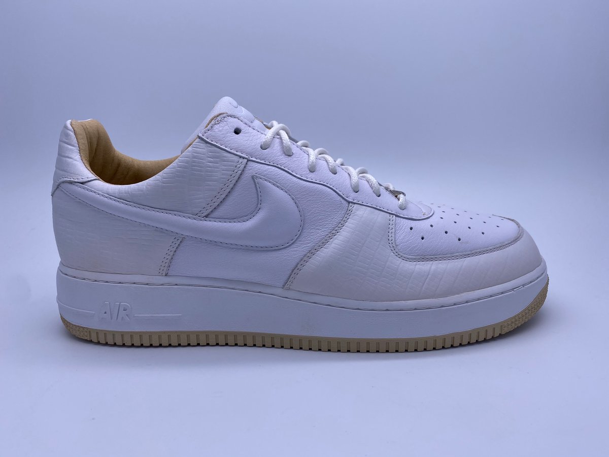 NIKE AIR FORCE 1 LUX | shawnyboy specials